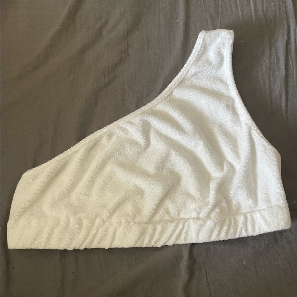 One shoulder crop